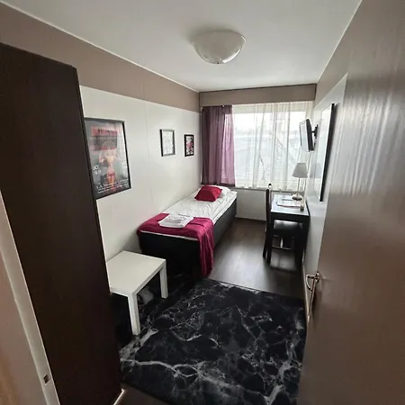 Rock Hotel *