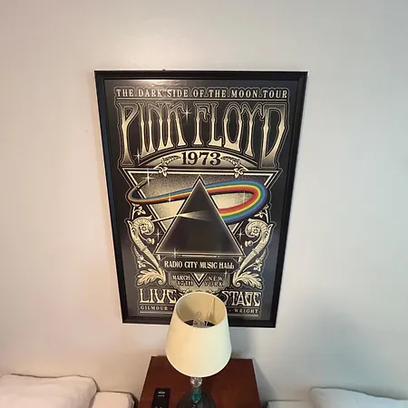 Hotel Rock *